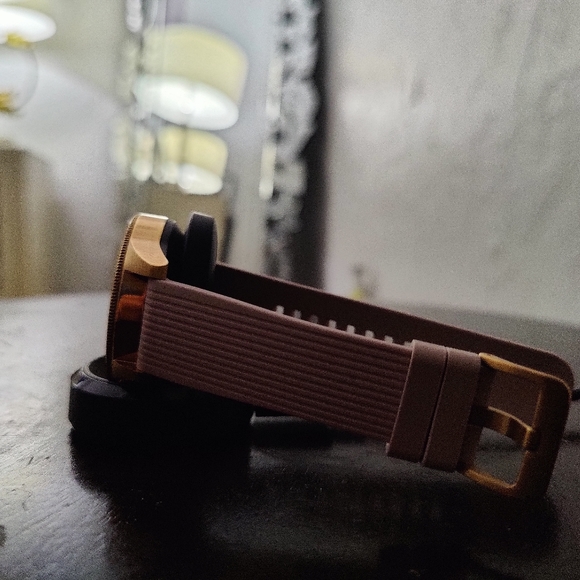 Samsung Galaxy watch rose gold small wristband - Picture 2 of 7